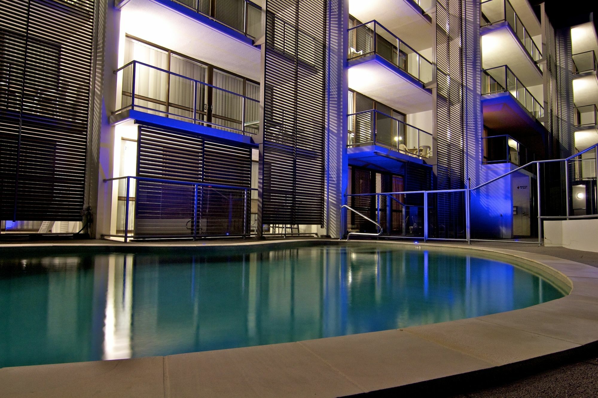 Merrima Court Holidays Калаундра Экстерьер фото