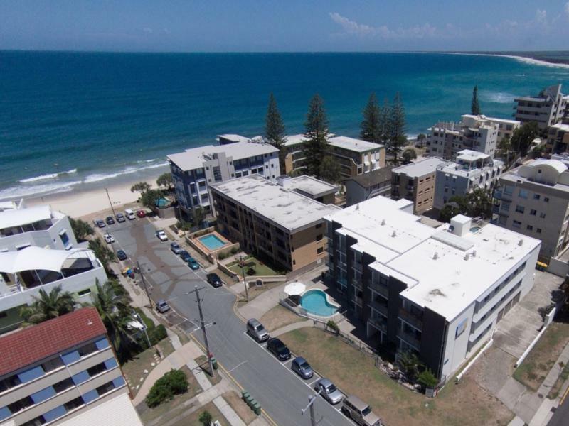 Merrima Court Holidays Калаундра Экстерьер фото