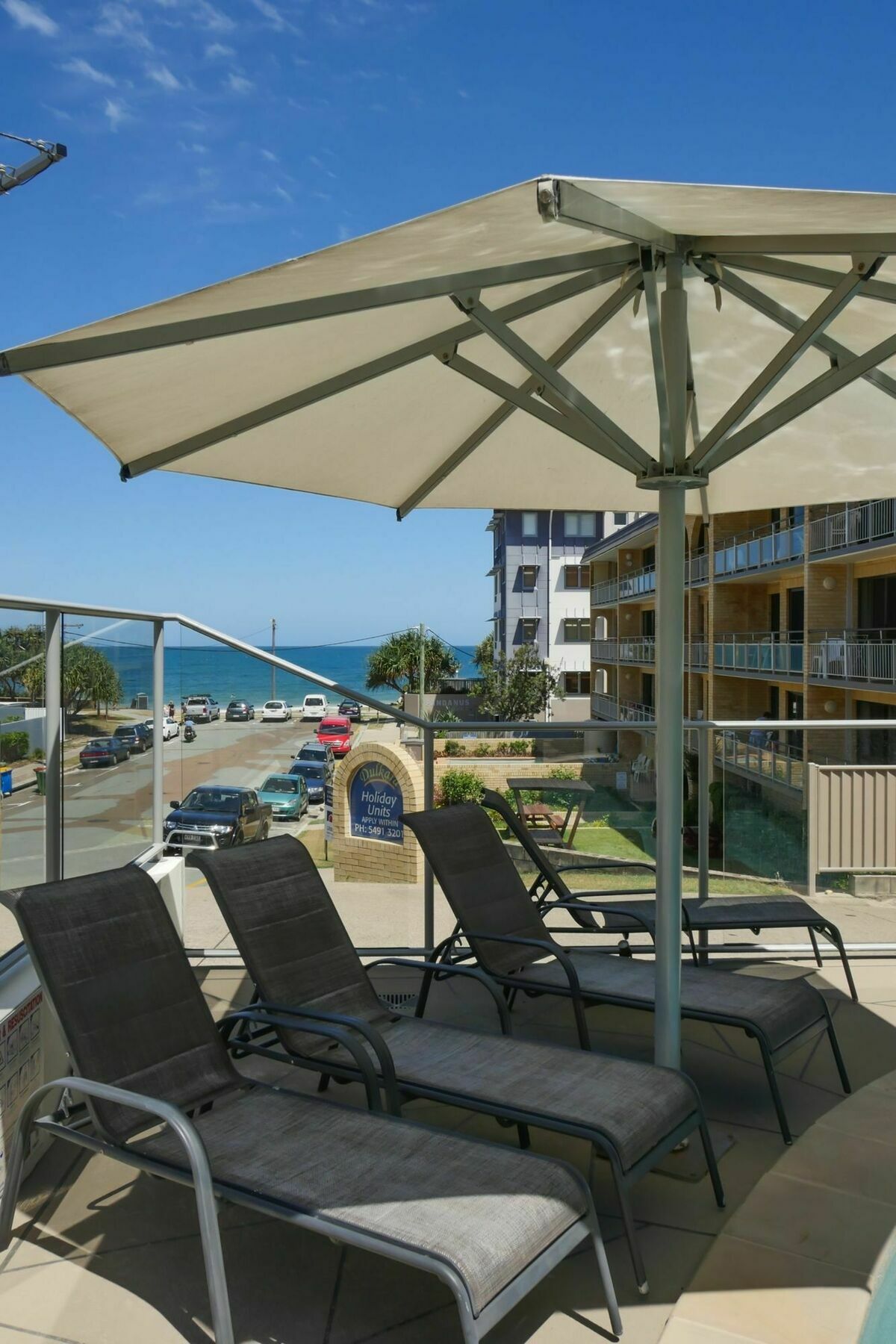 Merrima Court Holidays Калаундра Экстерьер фото
