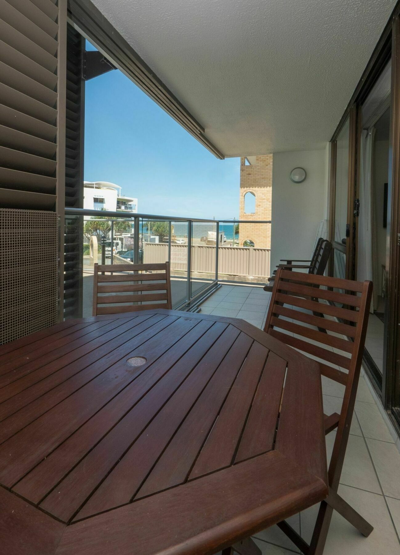 Merrima Court Holidays Калаундра Экстерьер фото